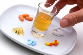 ¿Qué Pasa Si Mezclo Antibióticos y Alcohol?