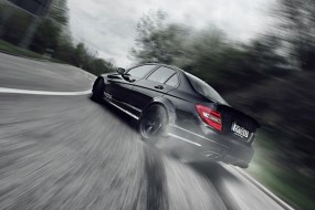 &iquest;Qu&eacute; Pasa Si mi Coche Derrapa en las Curvas?